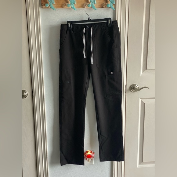 Figs Slim Cairo Cargo Fit Scrub Pants - Picture 2 of 5